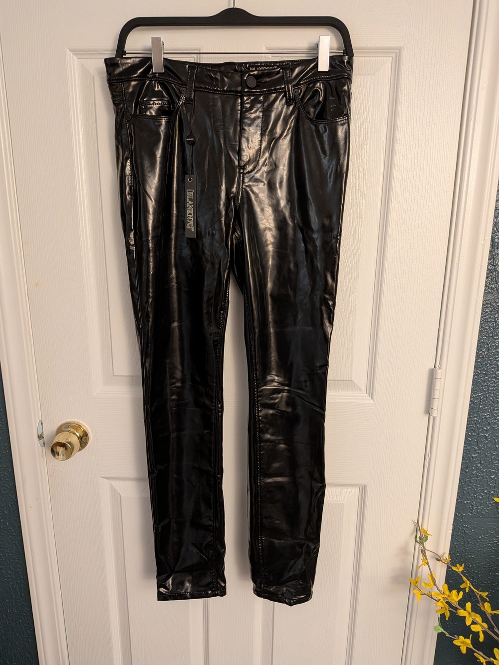NWT BlankNYC Bloomingdales Black Glossy Patent Vegan Leather Skinny Pants Sz 29